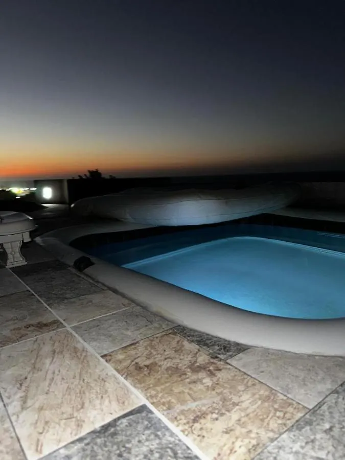 Montego Bay 4 Star Ensuite Rooms 0*, מונטגו ביי ג'מייקה